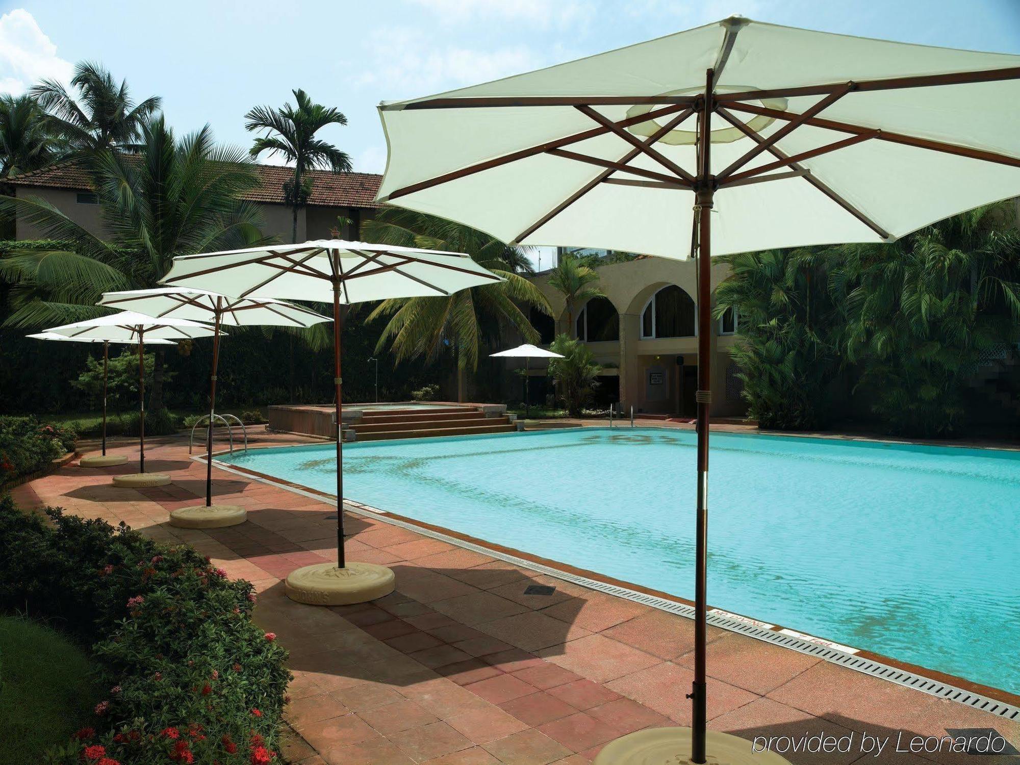 The Gateway Hotel Beach Road, Calicut Exteriör bild